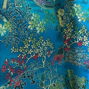 Chinese Robe. The Japanese call it a Kimono.